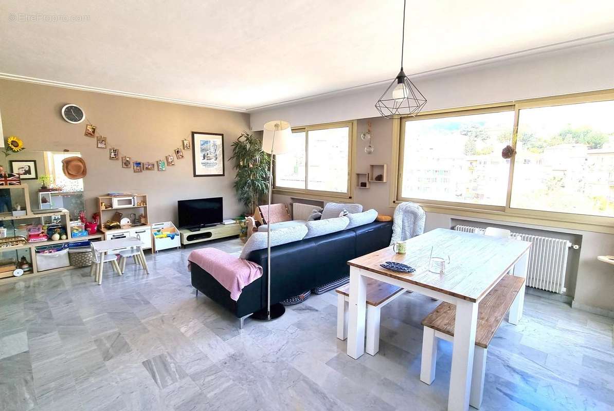 Appartement à MENTON