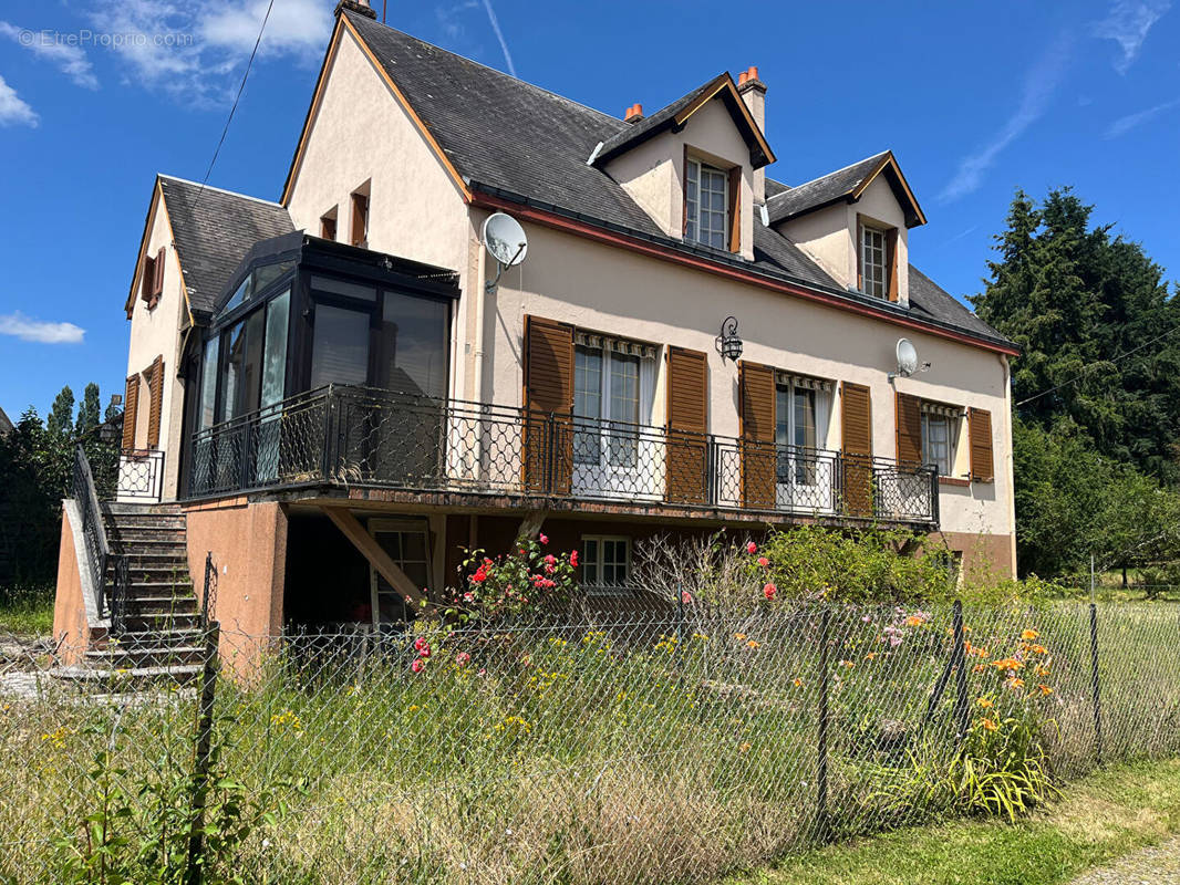 Maison à BRINON-SUR-SAULDRE