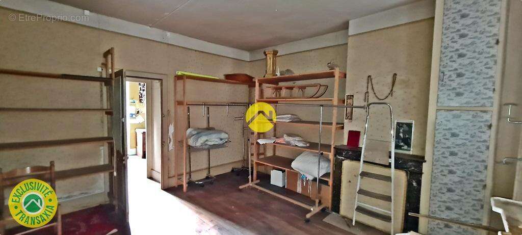 Appartement à NERONDES