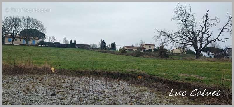 Terrain à CASTRES