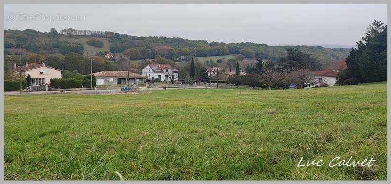 Terrain à CASTRES