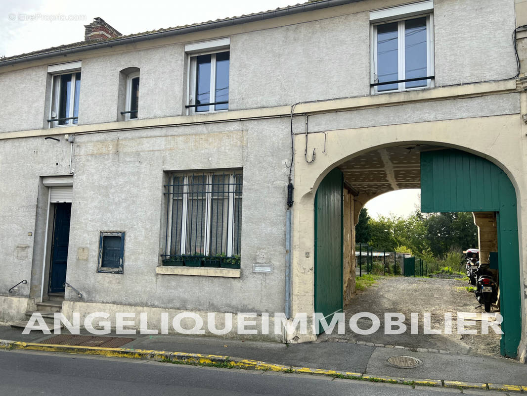 Maison à NOAILLES