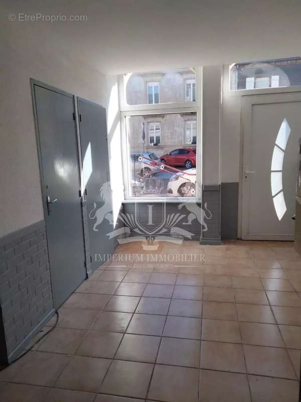 Appartement à CLOUANGE