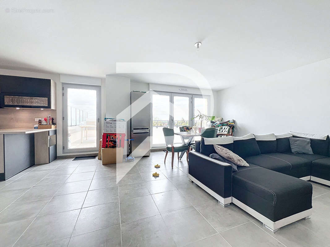 Appartement à CHENNEVIERES-SUR-MARNE