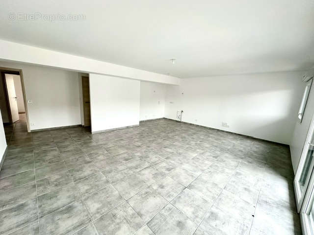 Appartement à BELLEGARDE-SUR-VALSERINE