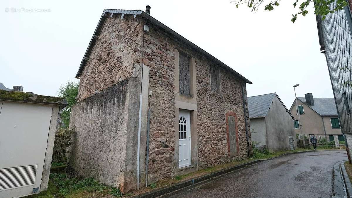 Maison à PLANCHEZ