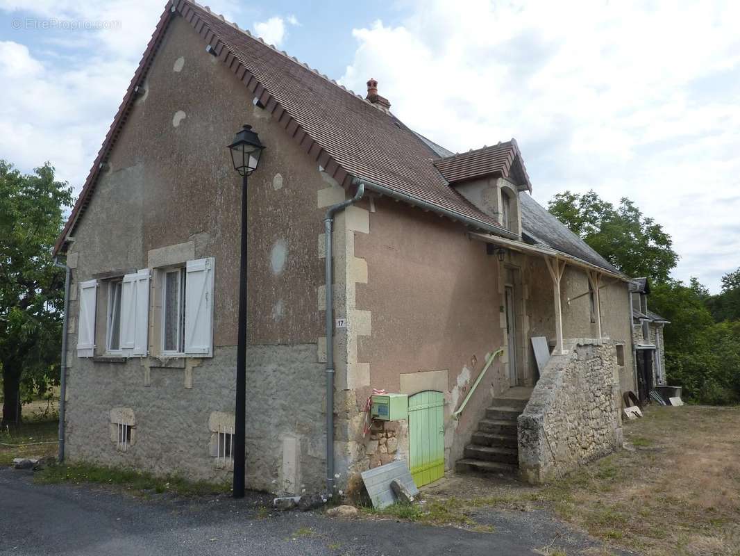 Maison à ANGLES-SUR-L&#039;ANGLIN