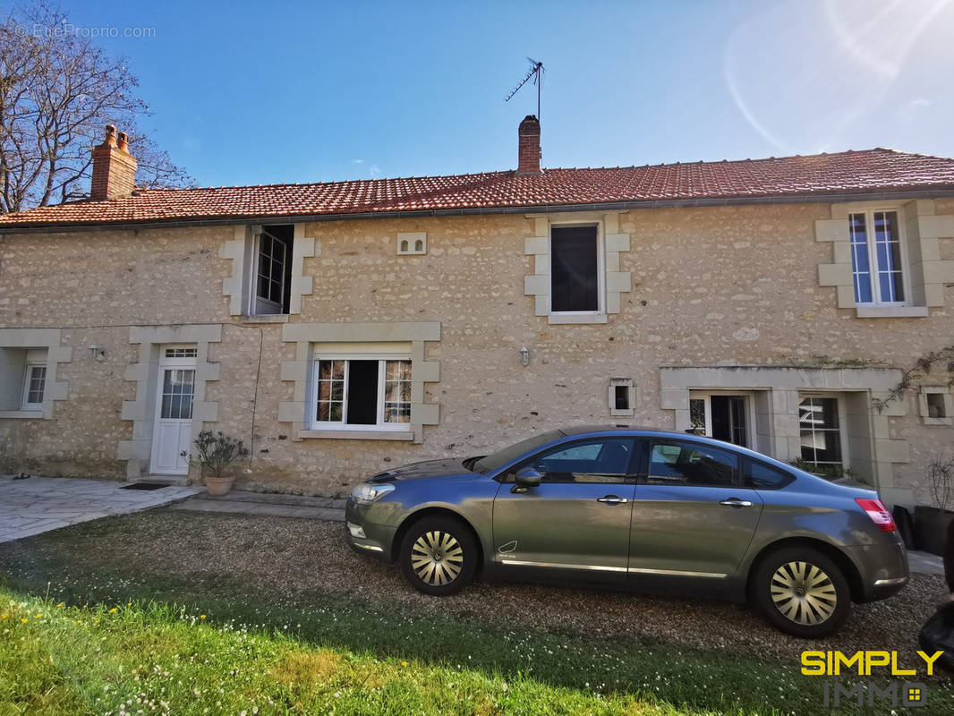 Maison à ANTOGNY-LE-TILLAC