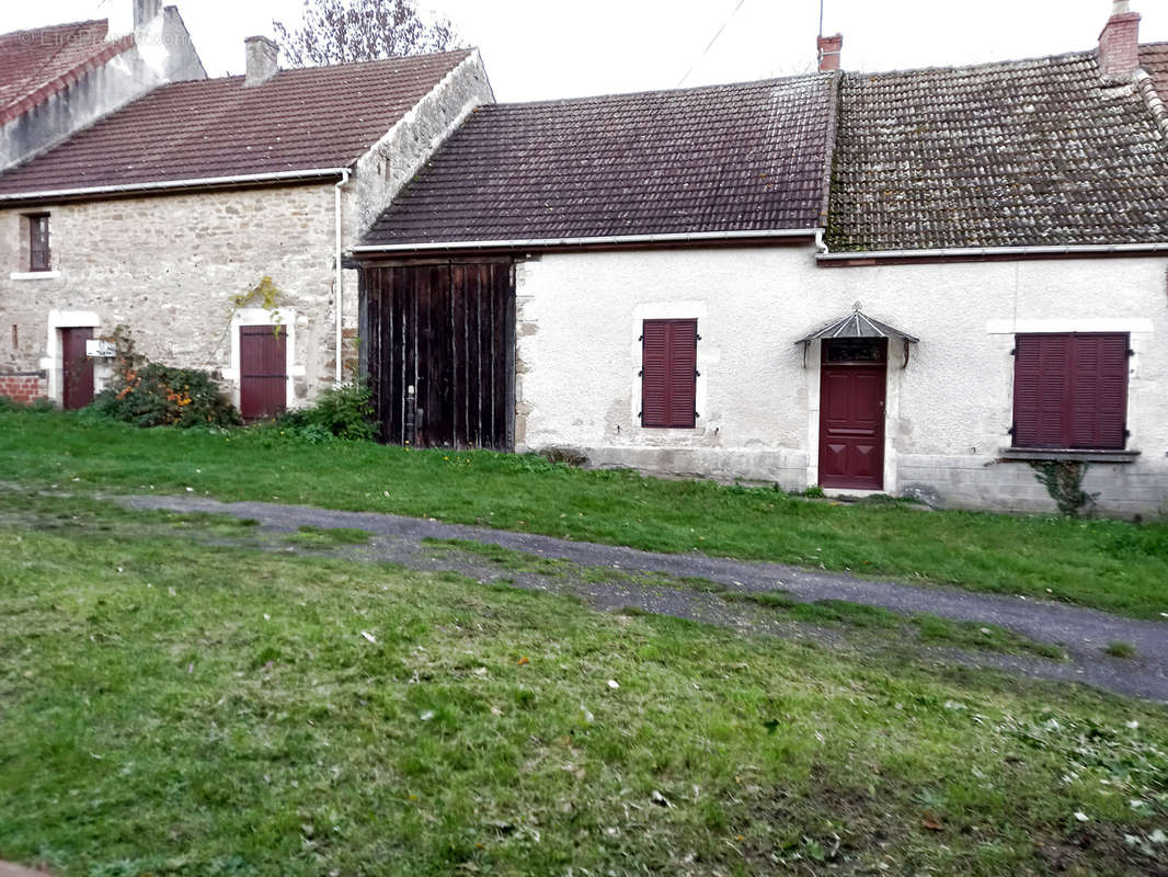 Maison à MOLINOT