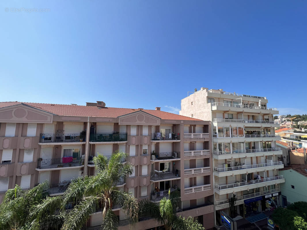 Appartement à ROQUEBRUNE-CAP-MARTIN