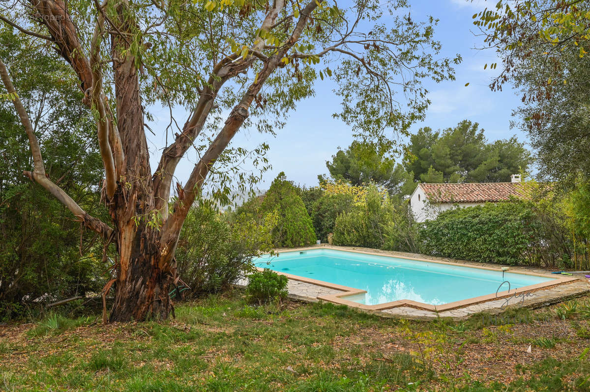 Maison à LA CADIERE-D&#039;AZUR