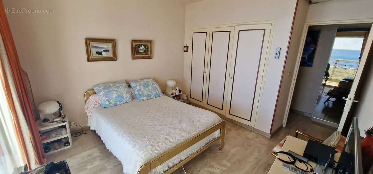 Appartement à VILLENEUVE-LOUBET