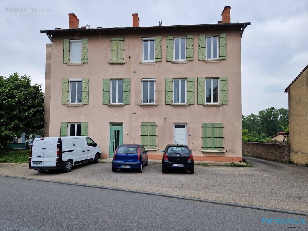 Appartement à TERNAY