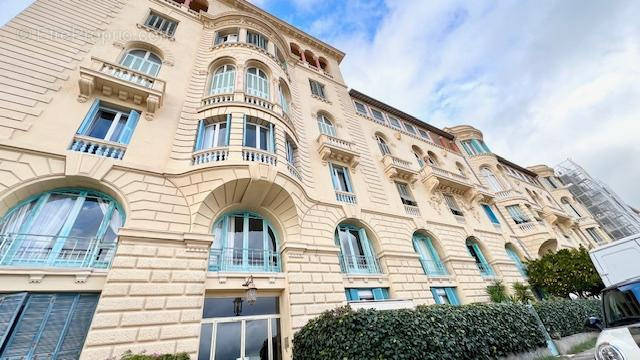 Appartement à BEAUSOLEIL