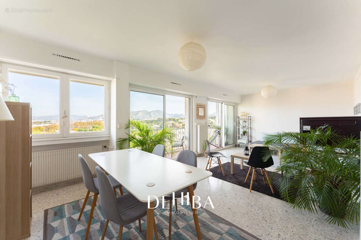 Appartement à MARSEILLE-8E