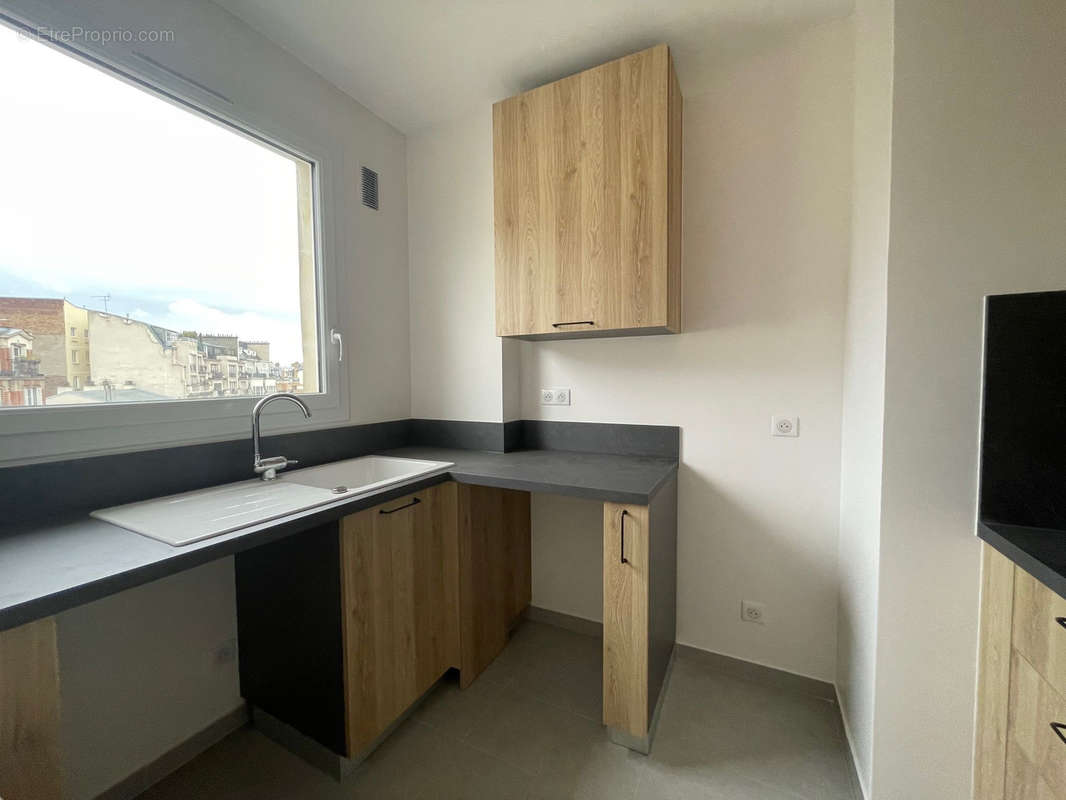 Appartement à PARIS-18E