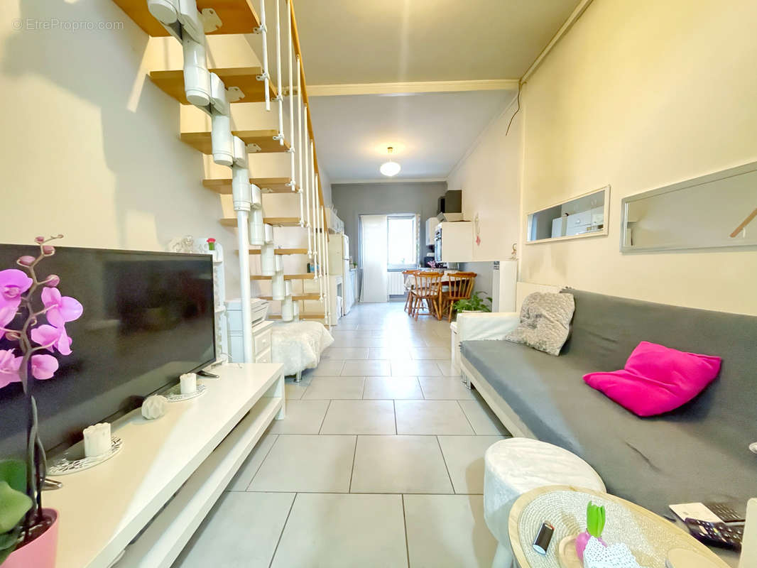 Appartement à SAINTE-FOY-LES-LYON