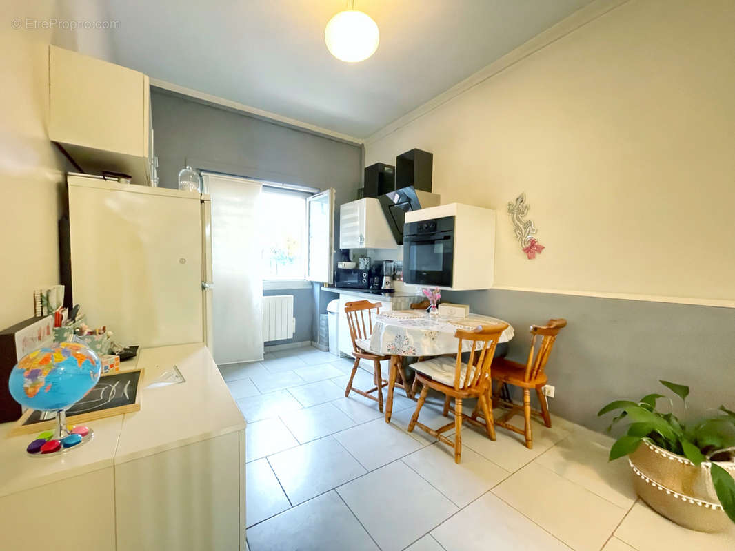 Appartement à SAINTE-FOY-LES-LYON