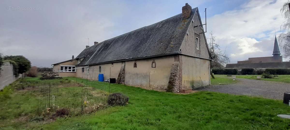 Maison à DAMVILLE