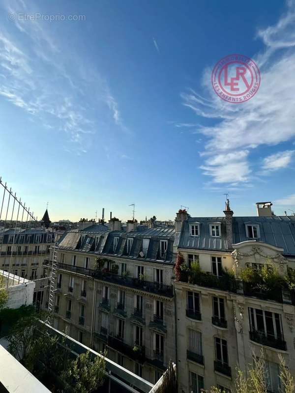 Appartement à PARIS-10E