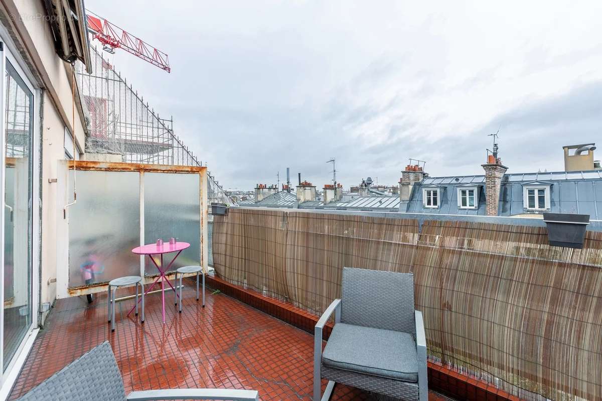 Appartement à PARIS-10E