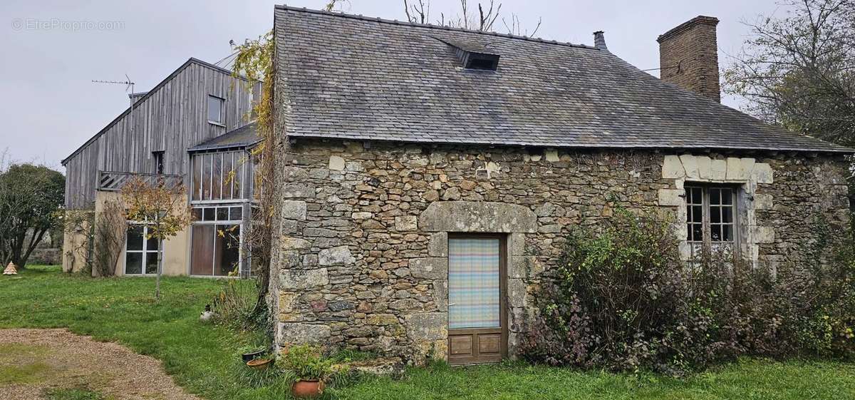 Maison à CHAMP-SUR-LAYON