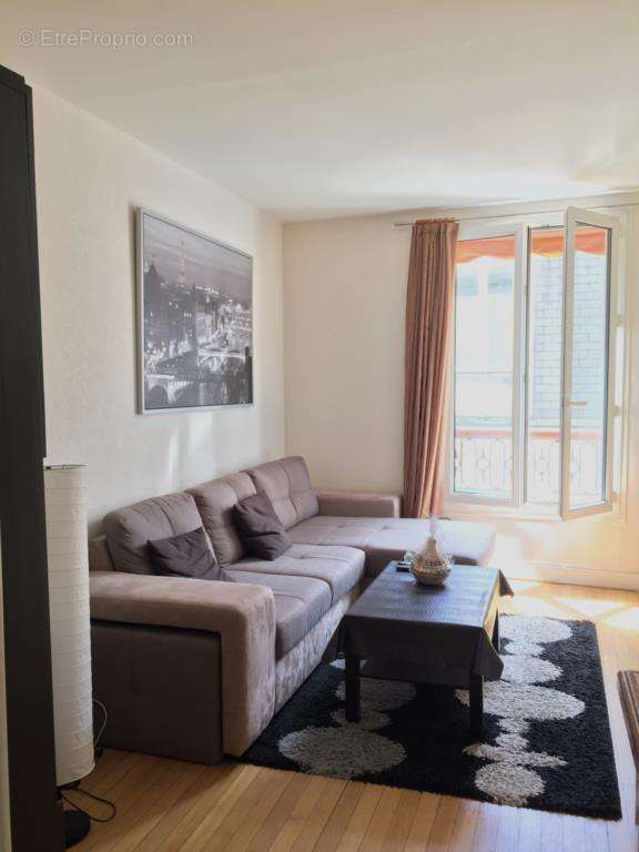 Appartement à PARIS-11E