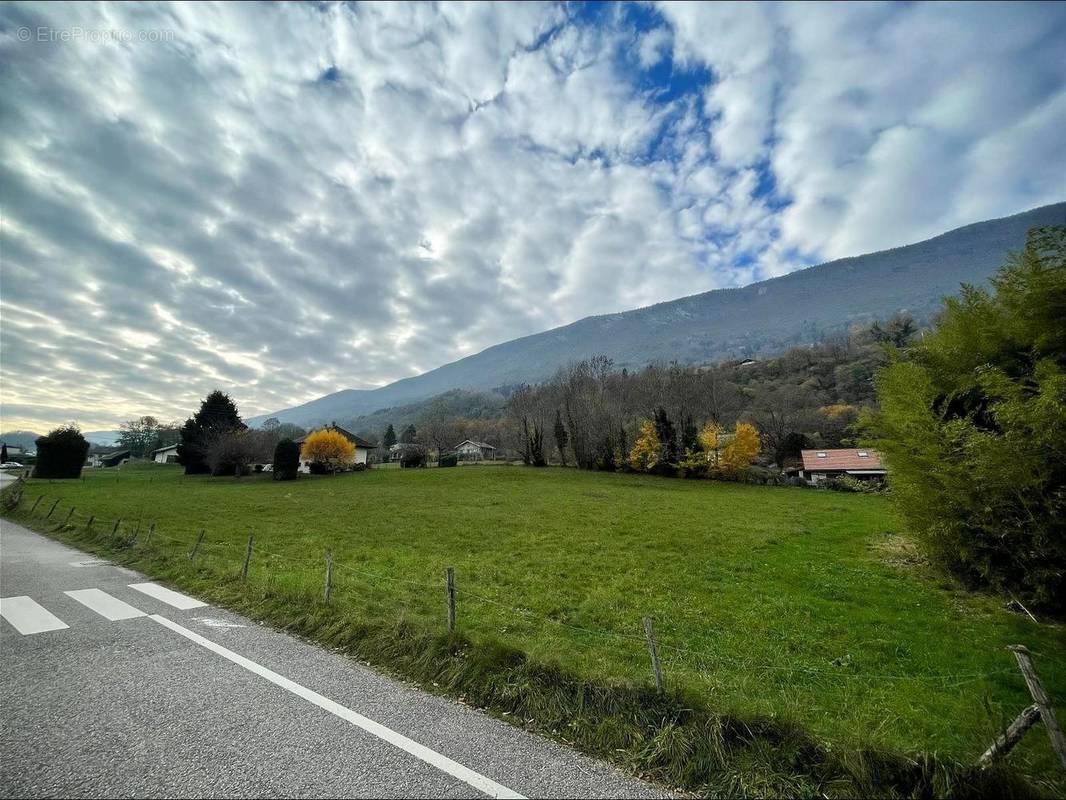 Terrain à LE BOURGET-DU-LAC