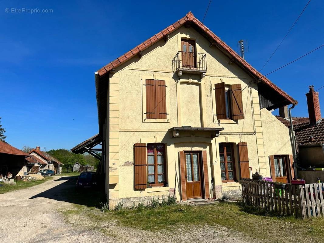 Maison à SAINT-BONNET-EN-BRESSE