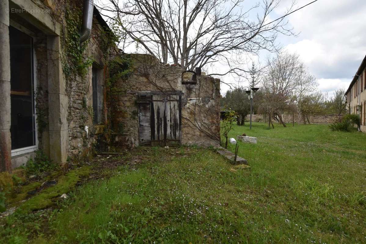 Maison à SAINTE-COLOMBE-SUR-L&#039;HERS