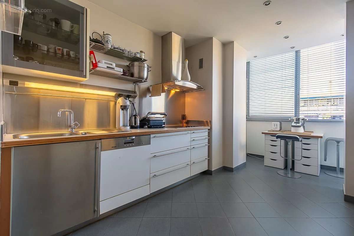 Appartement à MARSEILLE-8E