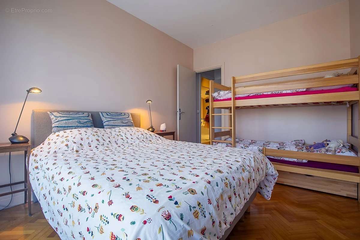 Appartement à MARSEILLE-8E