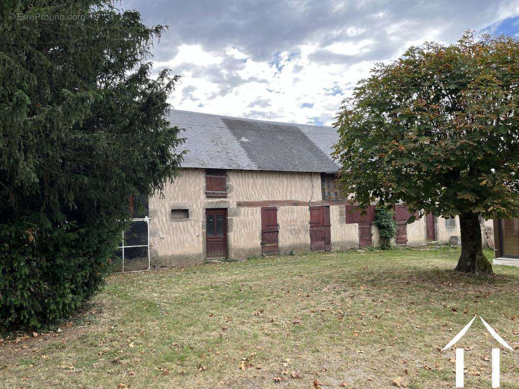 Maison à ISSY-L&#039;EVEQUE