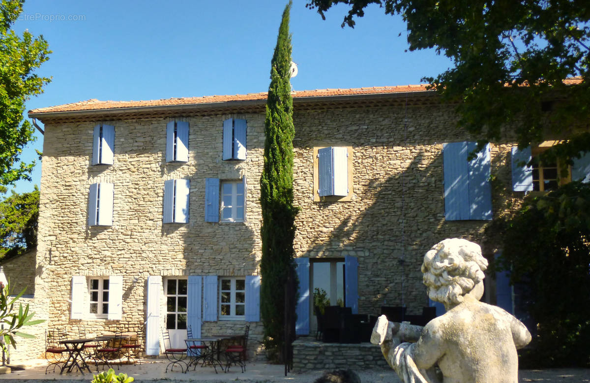 Maison à L&#039;ISLE-SUR-LA-SORGUE