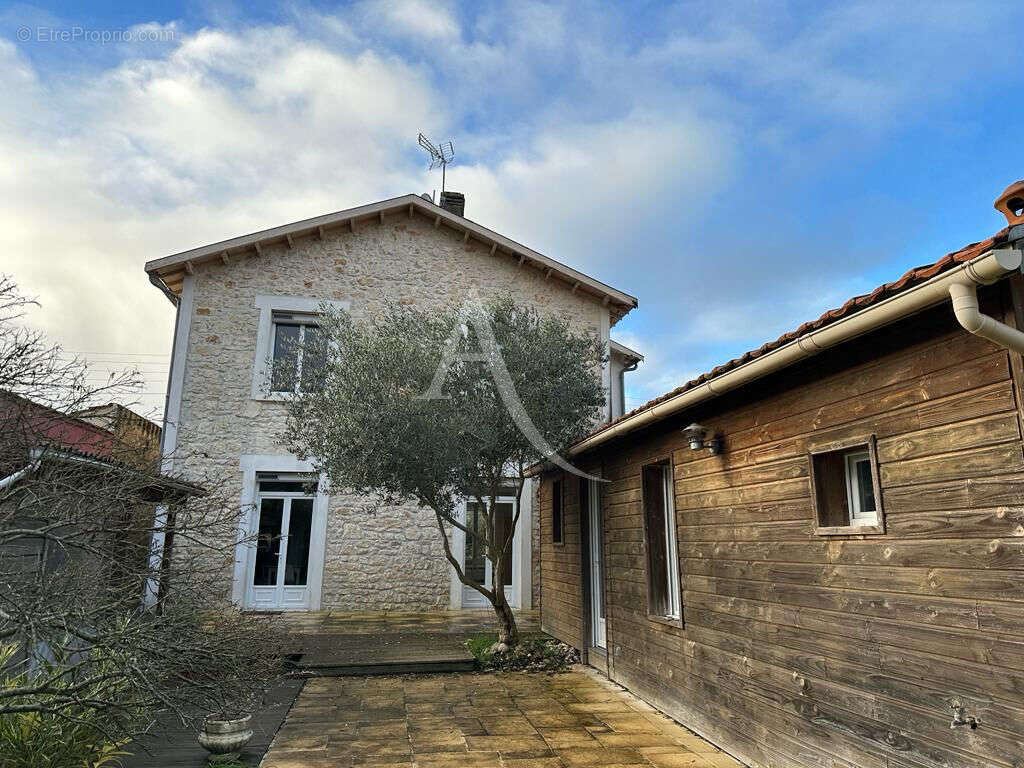 Maison à ROCHEFORT