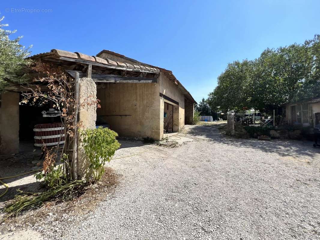 Maison à LAGNES