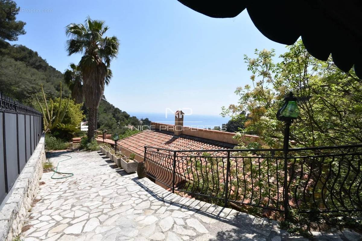 Maison à ROQUEBRUNE-CAP-MARTIN