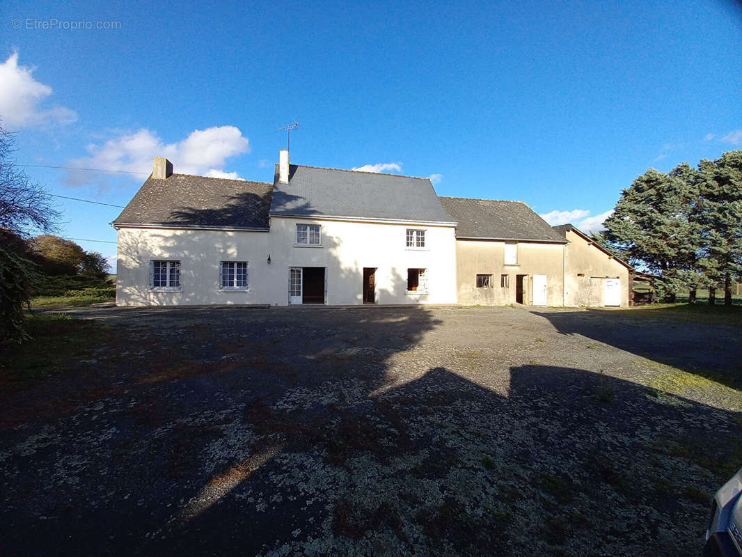 Maison à MARTIGNE-FERCHAUD