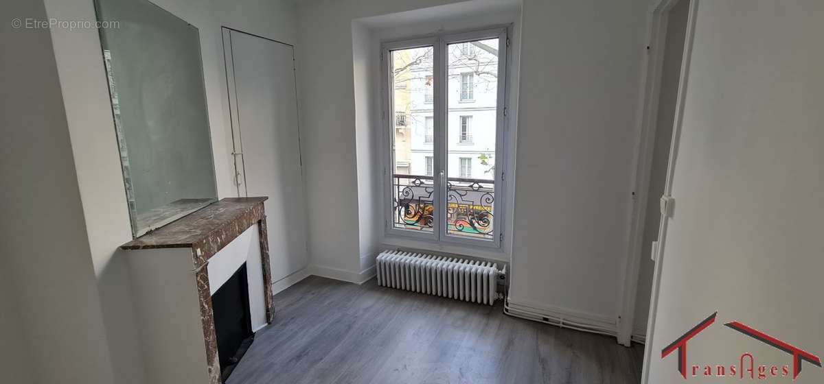 Appartement à PARIS-20E