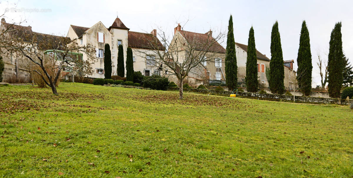 Maison à MONESTIER