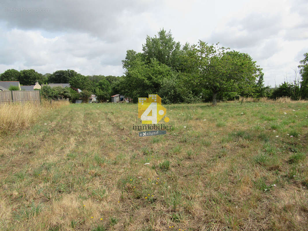 Terrain à GUENROUET