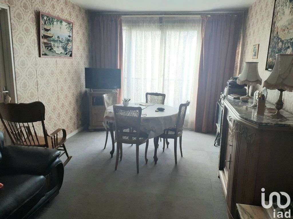 Photo 6 - Appartement à AUBERVILLIERS