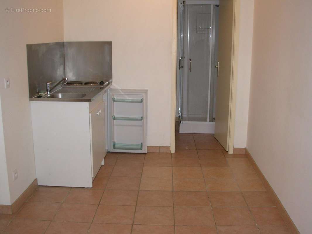 log1 - Appartement à PAVIE