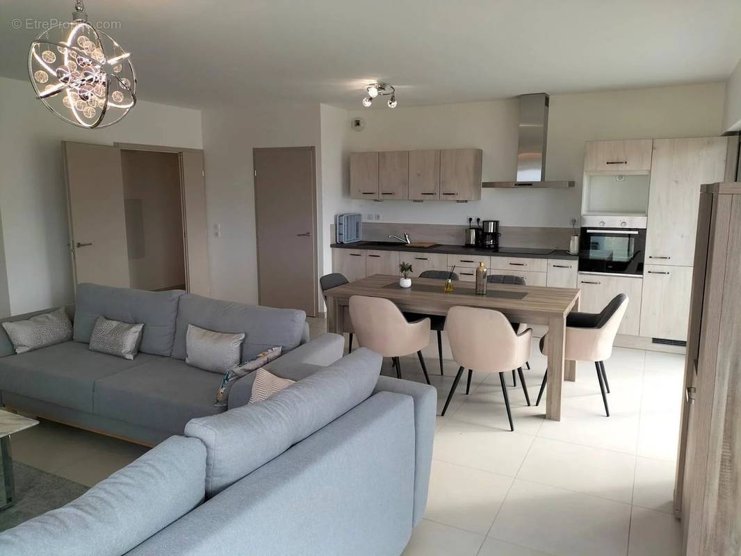 Appartement à EVIAN-LES-BAINS