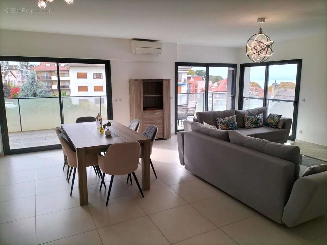 Appartement à EVIAN-LES-BAINS