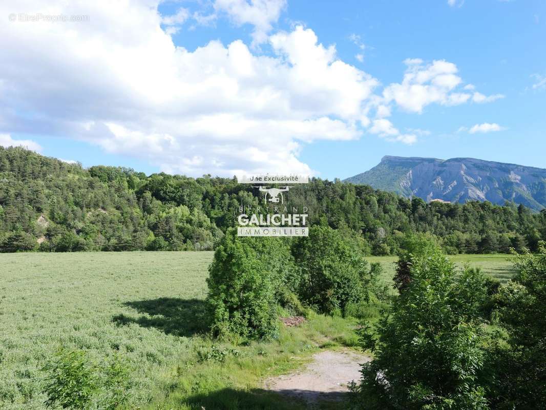 Appartement à LA ROCHE-DES-ARNAUDS