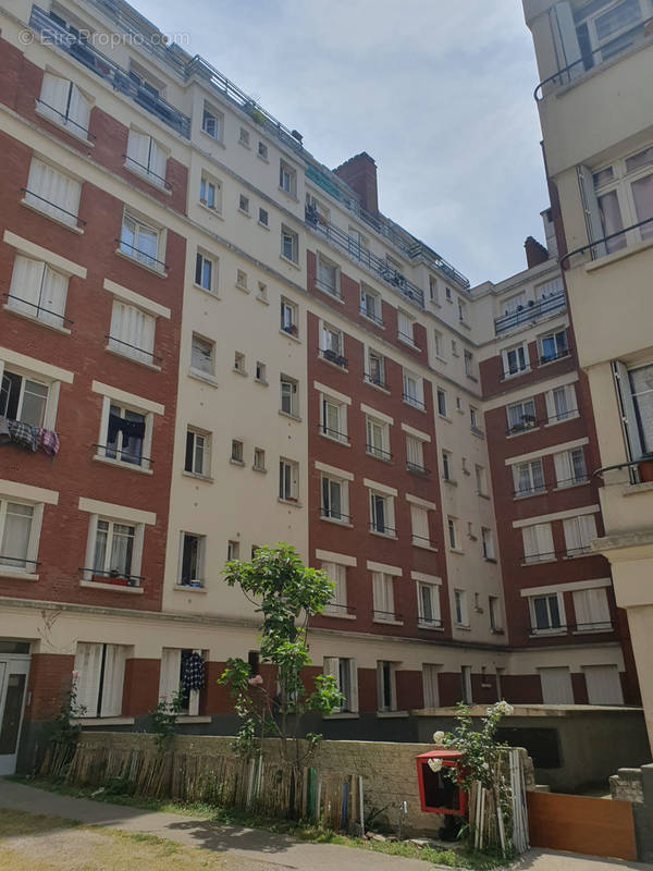 Appartement à AUBERVILLIERS