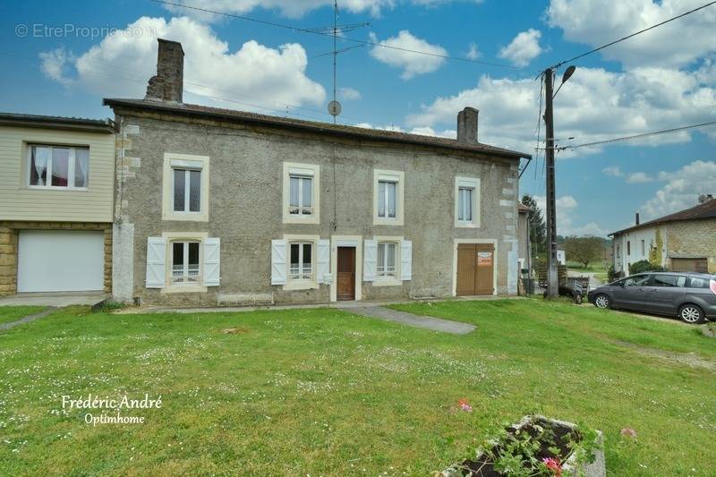 Maison à MOULINS-SAINT-HUBERT