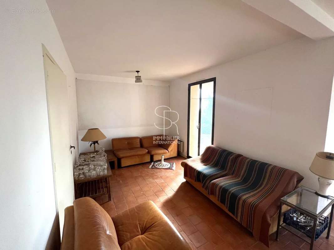 Appartement à VILLENEUVE-LOUBET