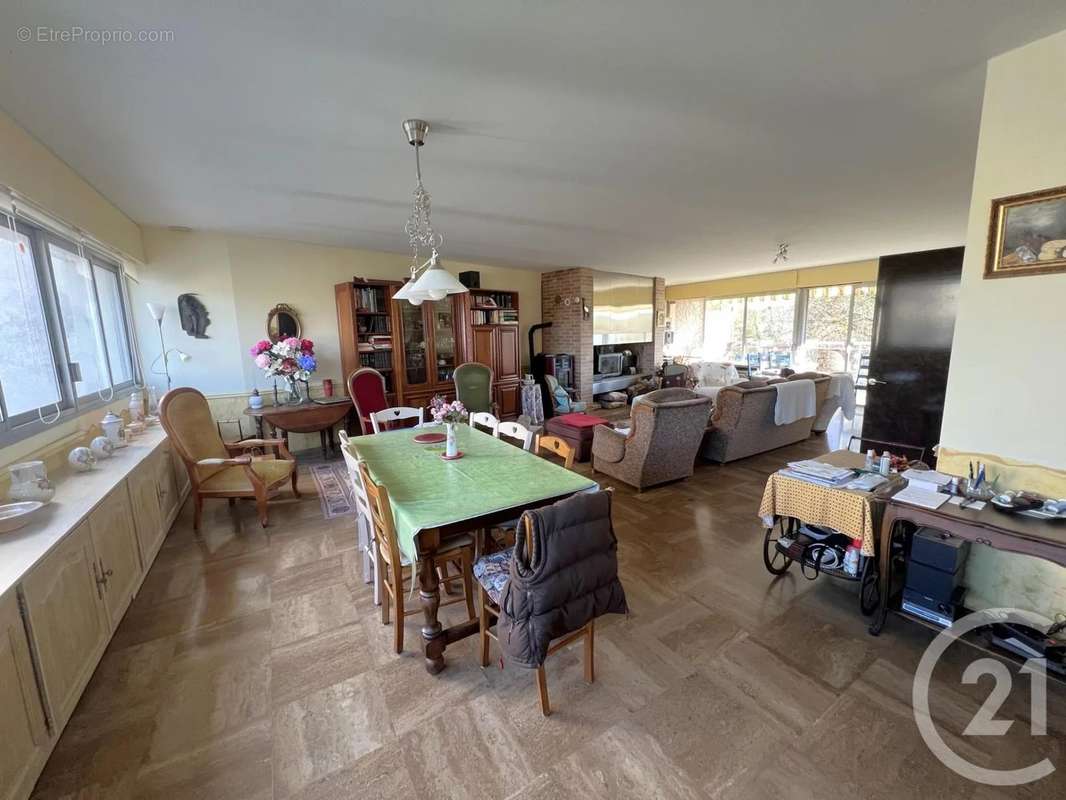 Appartement à TANUS